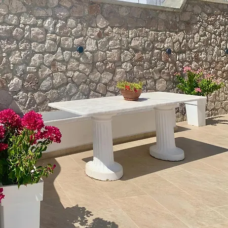 Anemos * Adamantas (Milos)