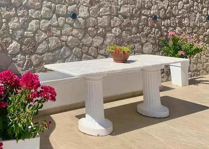 Anemos * Adamantas (Milos)